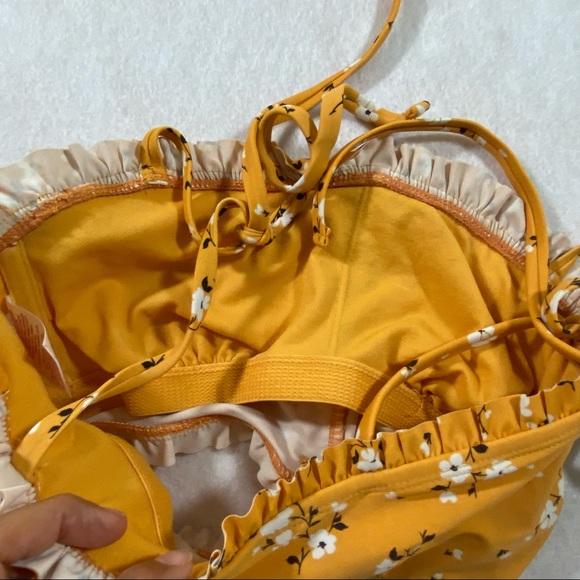 Xhiliration Cropped Top Swim Top Mustard Small floral Print Ruffled biki… - Picture 6 of 11